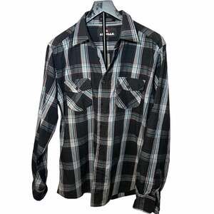 Airwalk mens navy red green white plaid button down.  Size L. skater, 90s, retro